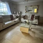 Dernvale House -double Sleeps 2 Mullinderg